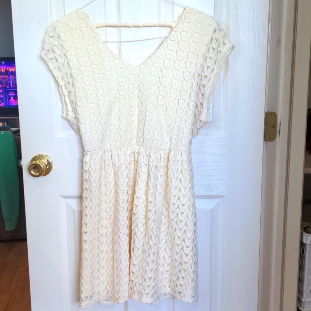 White Lacey Dress Size L